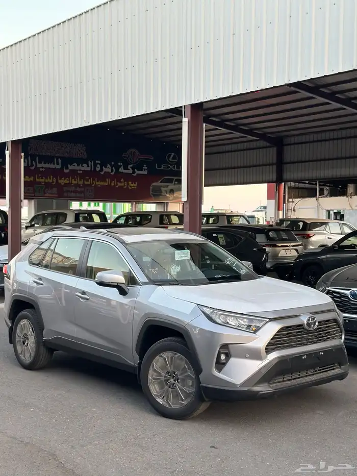 تويوتا راف فور XLI بنزين 2024 كاش وتقسيط 0