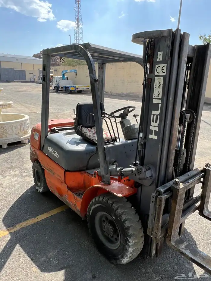 فوركلفت هيلي مكينة ايسوزو للبيع 3