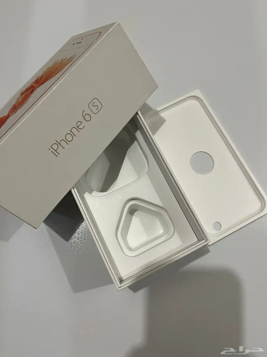 جوال ايفون 6 s مع كفر جوال 6