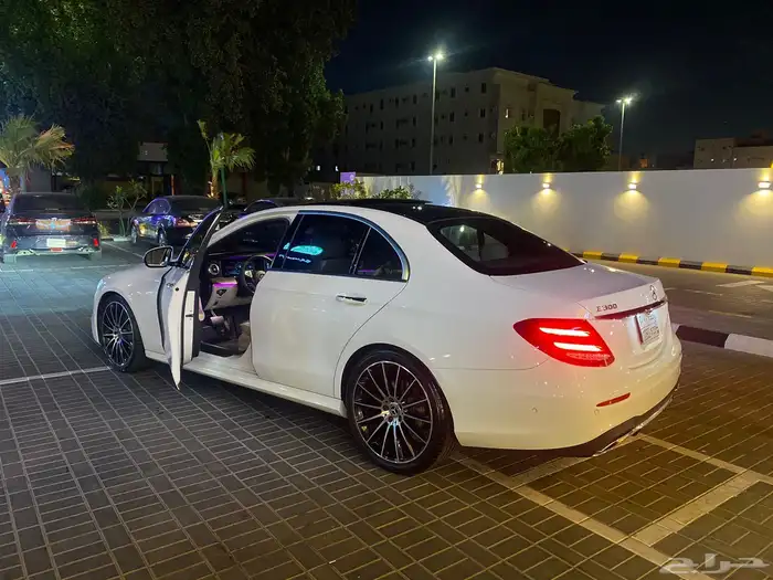 مرسيدس e300 نضيف جدا 9