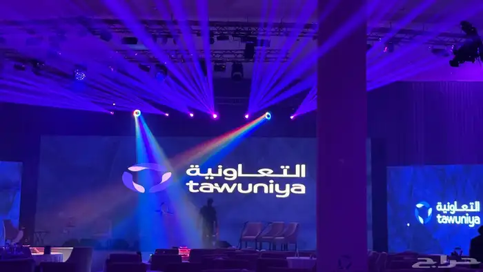 شاشات عرض عملاقه 4