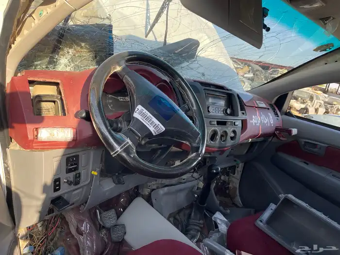 يتوفر لدينا قطع غيار هايلوكس 2008 12