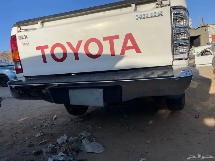 يتوفر لدينا قطع غيار هايلوكس 2008 7