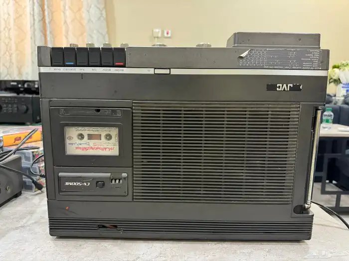 3 in 1 تلفزيون ملون ومسجل وراديو جي ي سي JVC (تم البيع) 3