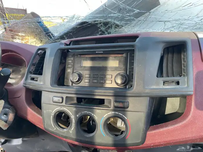 يتوفر لدينا قطع غيار هايلوكس 2008 10