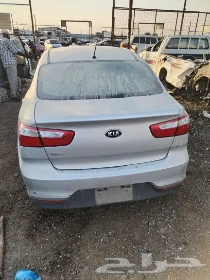 تشليح قطع غيار كيا ريو 2015 3