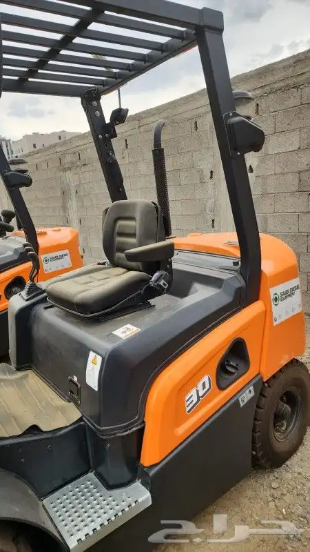 فوركلفت رافعات رافعه شوكيه سكين للايجار 2