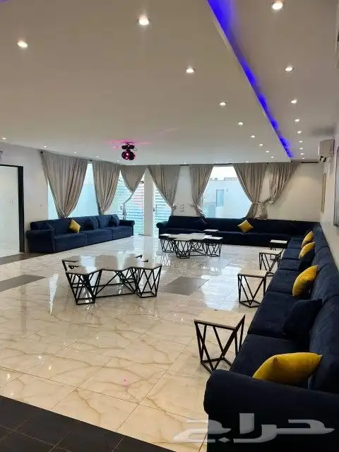 شاليه عائلي كبير بمسبحين للايجار اليومي الرمال 0