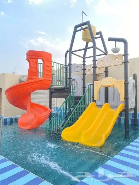 شاليه عائلي كبير بمسبحين للايجار اليومي الرمال 4