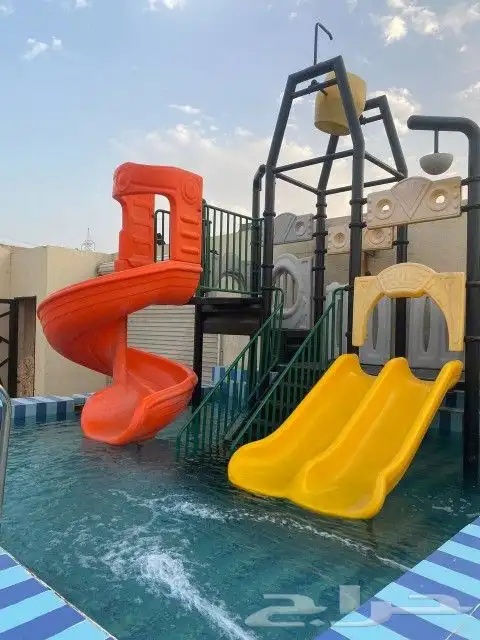 شاليه عائلي كبير بمسبحين للايجار اليومي الرمال 3