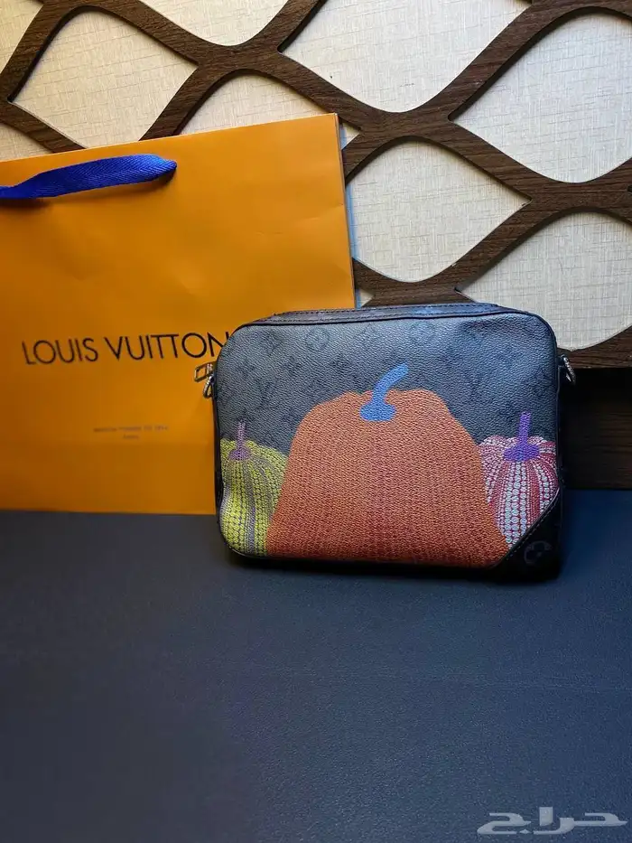 شنط يد رجاليه لويس فيتون 15