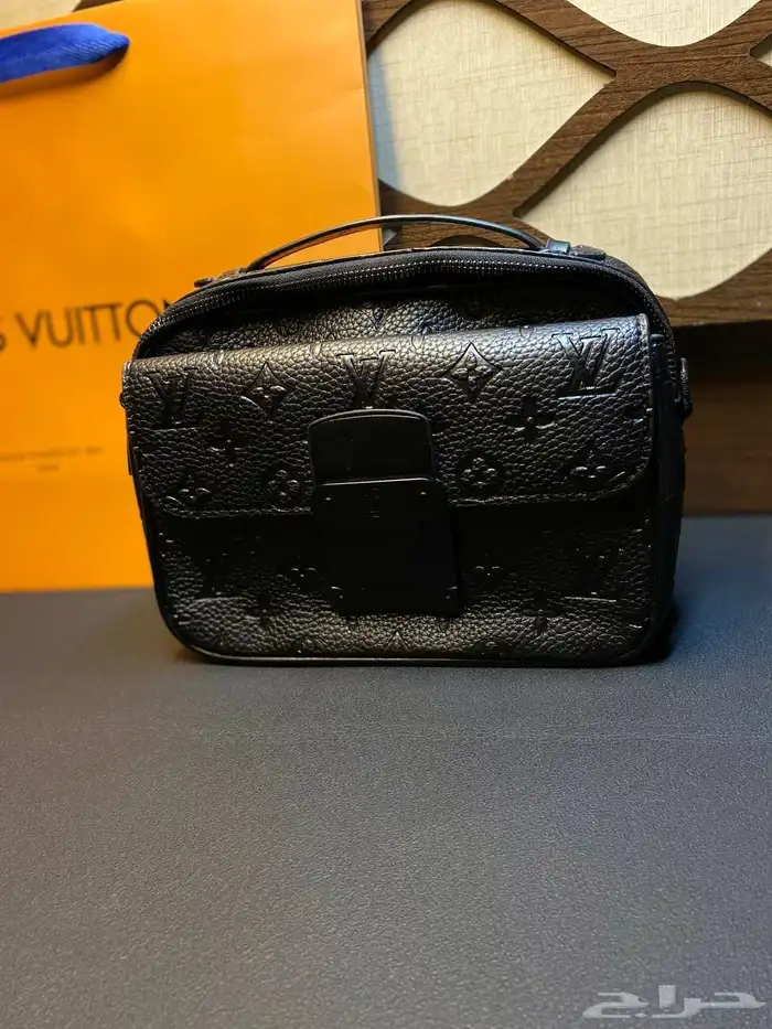 شنط يد رجاليه لويس فيتون 12