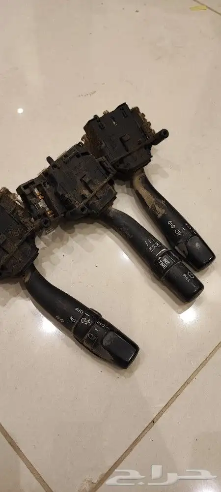 عصاء يد النور كامري 2003 الي 2006 اصلي وكاله مستخدم 1