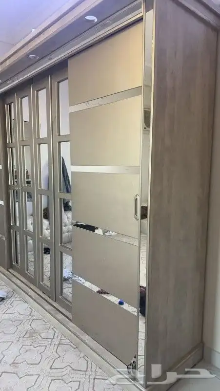 قلاب للمشاوير ونجار فك وتركيب جميع انواع الأثاث وغرف النوم 1