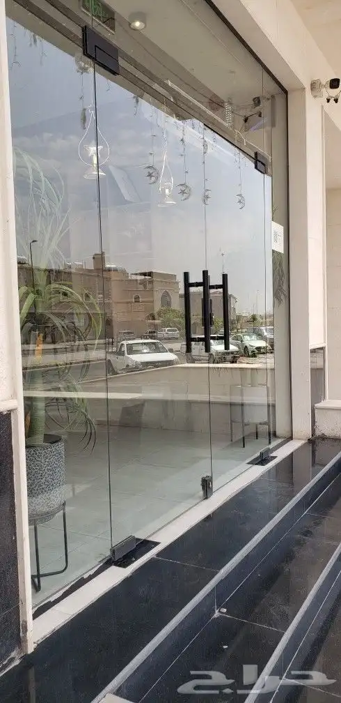 ابو عمر للزجاج والسكوريت 16