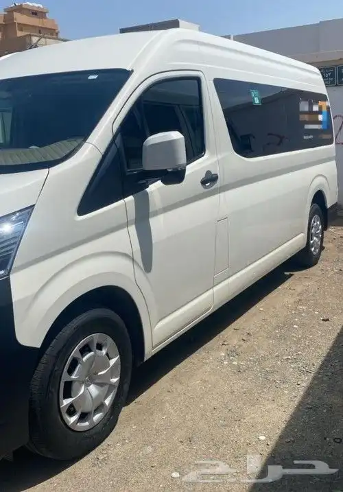 باصات وكوسترات للتأجير 10