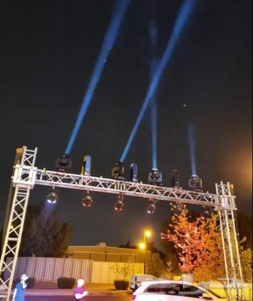 افتتاح محلات اضاءات اليوم الوطني 4