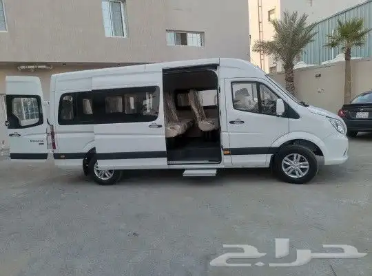 باصات وكوسترات للتأجير 17