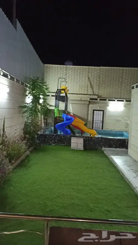 استراحة قسمين مسبح كبار ومسبح صغار والعاب مائيه وملعب صابوني 18