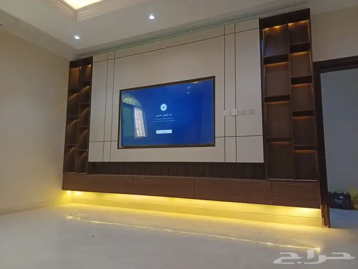 ديكور شاشه بديل خشب بديل رخام شيبورد ارفف مرايات مداخل 8