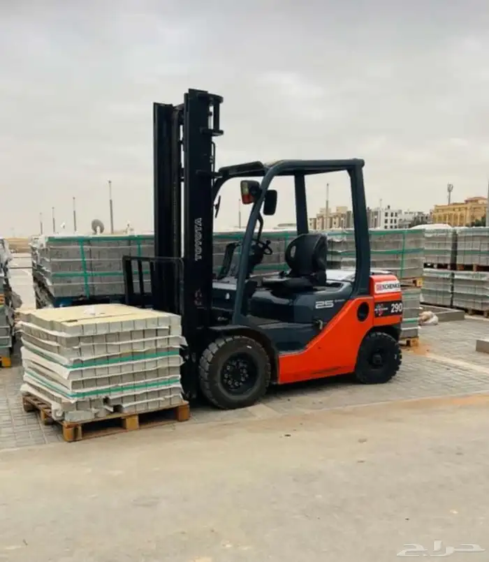 تاجير رافعات شوكيه فور كلفت كرينات ونش علا حسب طلب 14