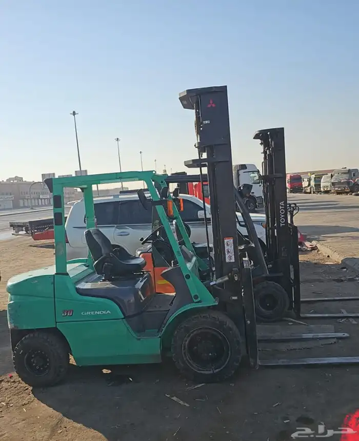 تاجير رافعات شوكيه فور كلفت كرينات ونش علا حسب طلب 12