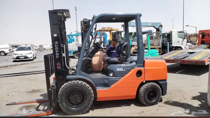 تاجير رافعات شوكيه فور كلفت كرينات ونش علا حسب طلب 0