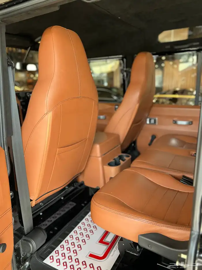 ديفندر 110 قير اوتوماتيك - LAND ROVER Defender 110 7
