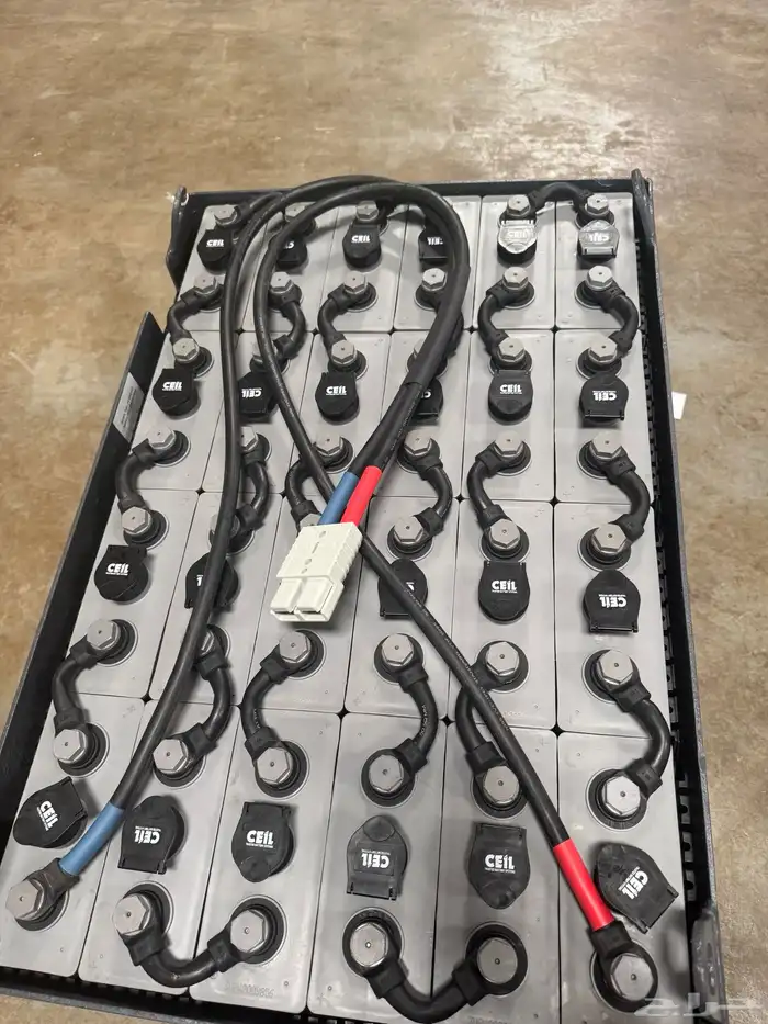 بطاريات رافعات شوكية للبيع فورك ليفت 4