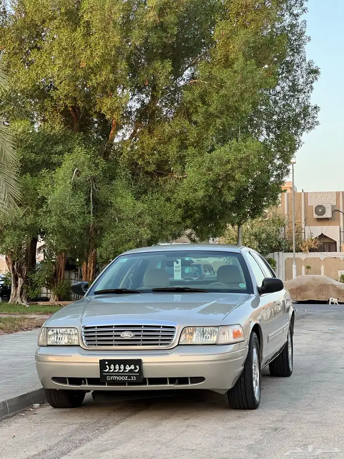 (( تم البيع ))فورد فكتوريا 2010 ممشى 138 الف فقط 10