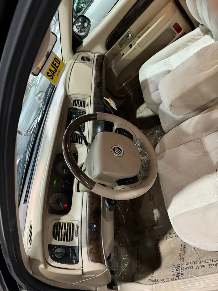 فورد ماركيز 2011 12