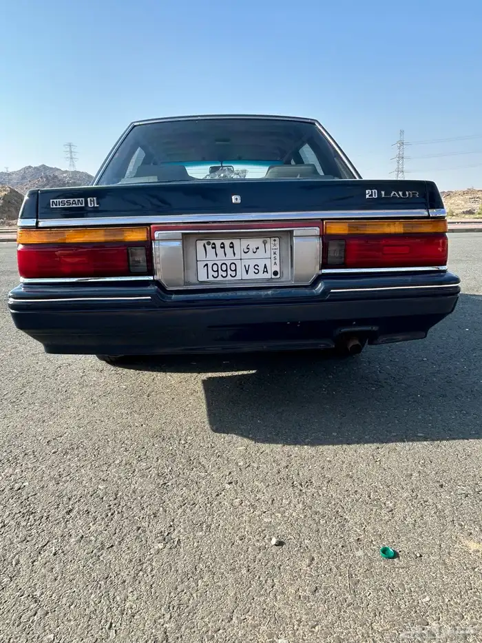 نيسان لوريل موديل 1988 نظيف 7