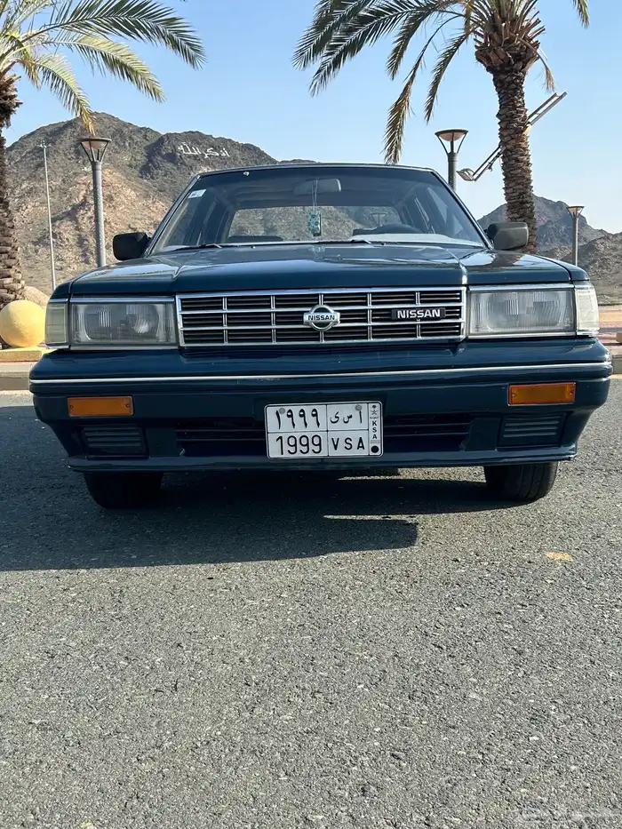 نيسان لوريل موديل 1988 نظيف 0