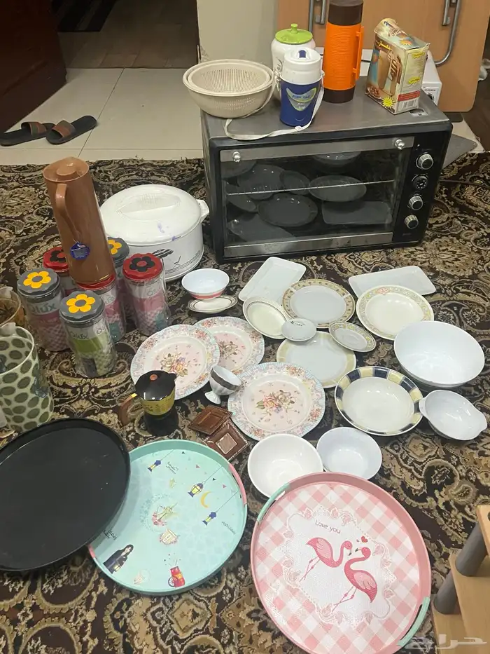 اغراض منها الجديدومنها المستخدم 12