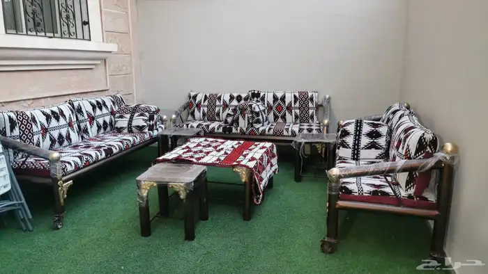 كراسي حديد جلسات خارجية سجاد 24