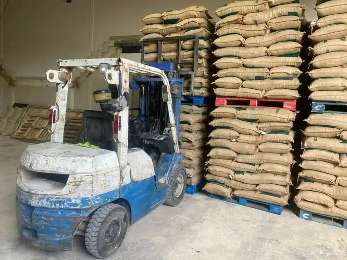 تاجير رافعات شوكيه فور كلفت كرينات ونش علا حسب طلب 9