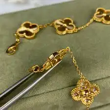 اكسسورات تقليد ماركات بسعر الجملة للكميات 2