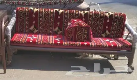 بيت المفروشات والشنط 0