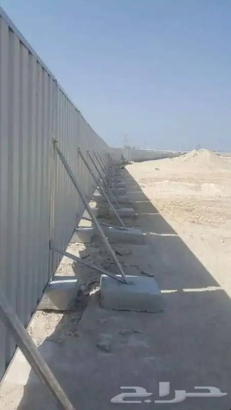 نعمل في مجال الابكسي ارضيات ورش مستودعات مكاتب 21