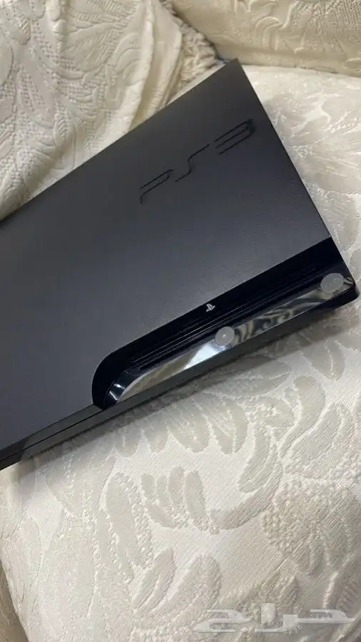 للبيع سوني 3 مهكر فيه 3000 لعبه بسعر رمزي 3