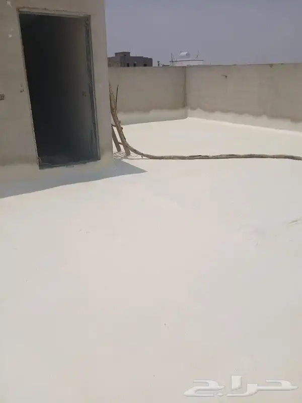عزل فوم مائى وحراري للأسطح الخرسانيه والهنجر 4