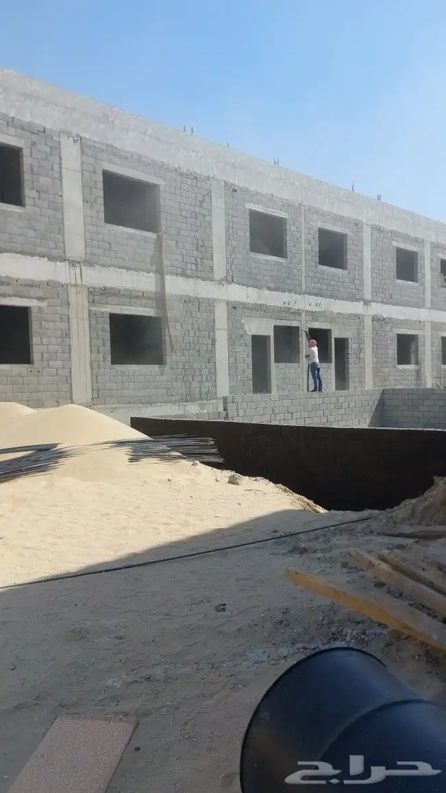 ازاله الصبغ القديم بالرمل وتخشين خرسانه 7
