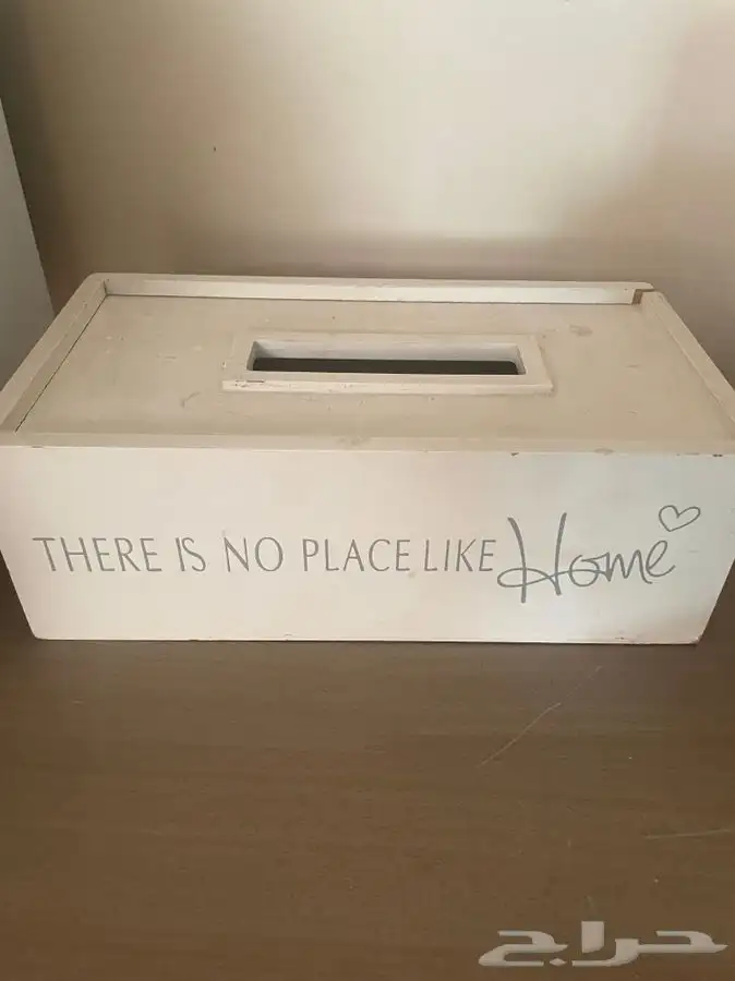 فازة ايكيا وعلب مناديل وفازة زجاج 1