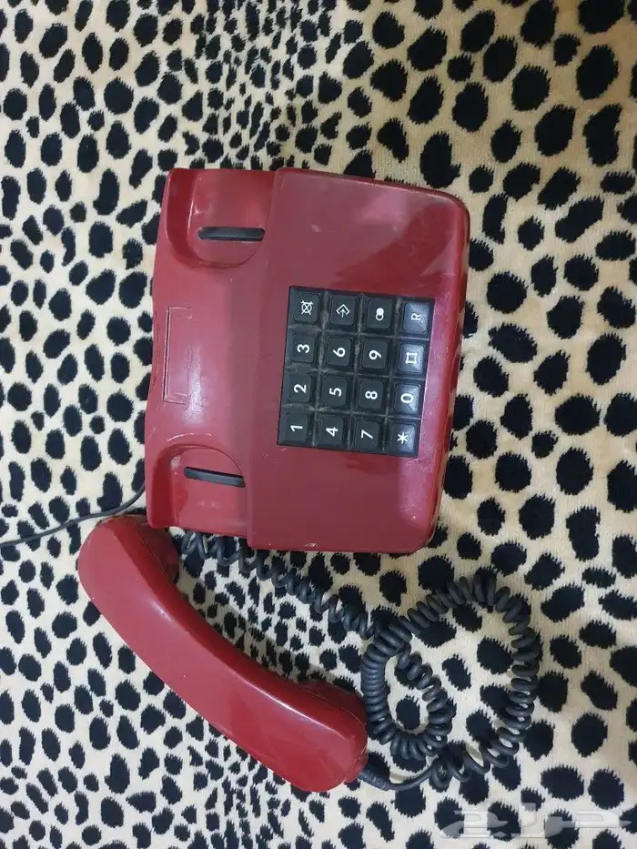 هاتف قديم الماني 0