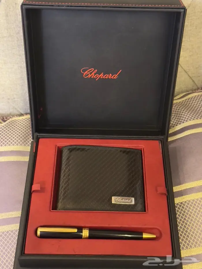 طقم نااادر قلم ومحفظة شوبارد فرنسي أصلي قخم جداا 0