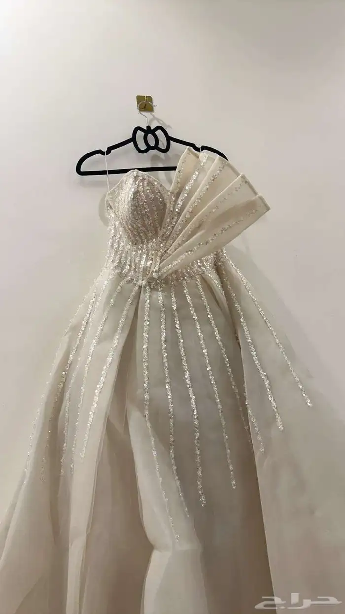 فساتين 0