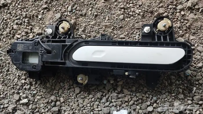 مسكت يد باب فورد تورس 2023 0