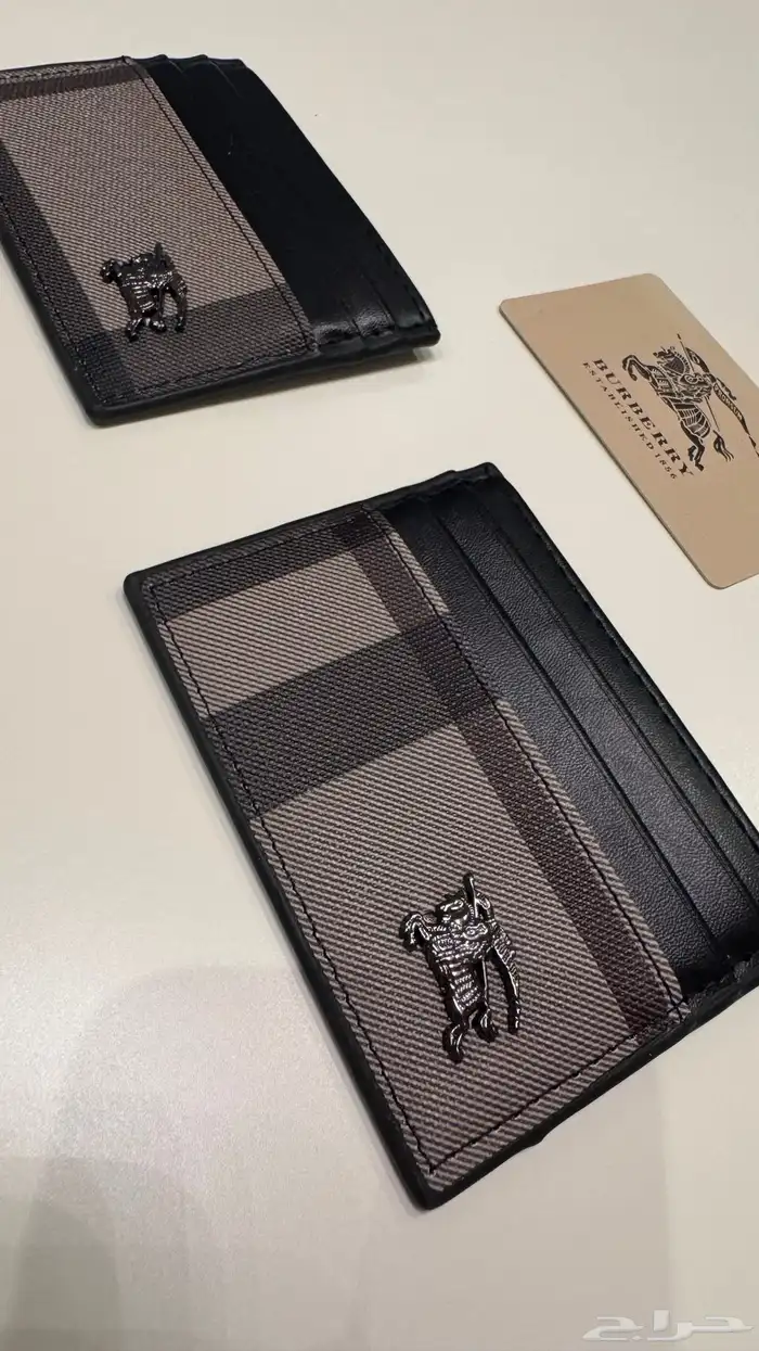 محافظ BURBERRY كوبي 3