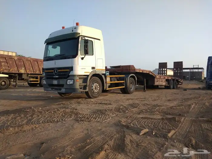 لوبد متواجد في جدة لنقل المعدات. 0