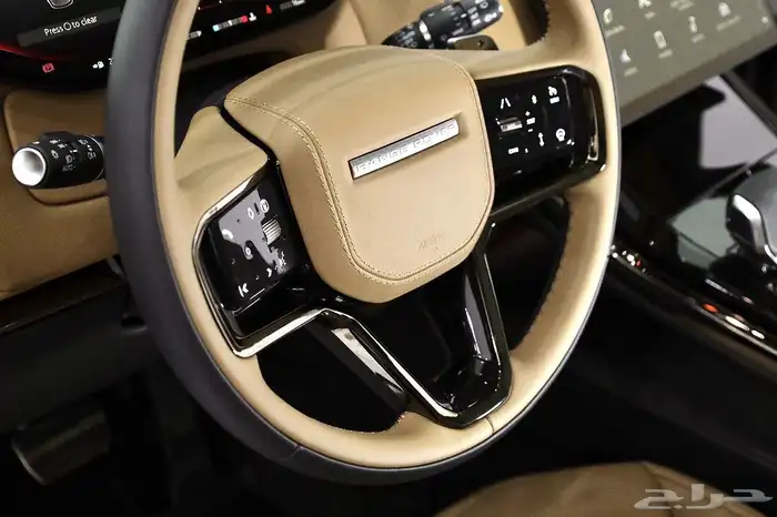 رنج سبورت p400 HSE 16